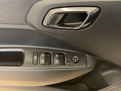 Hyundai i10 Pure dig.Cockpit Navi R.Cam PDC Klima DAB