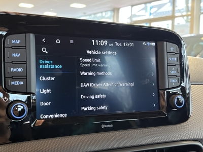 Hyundai i10 Pure dig.Cockpit Navi R.Cam PDC Klima DAB