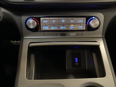 Hyundai Kona Elektro Select*ST-Heiz*ACC*CarPlay*R.cam*SHZ