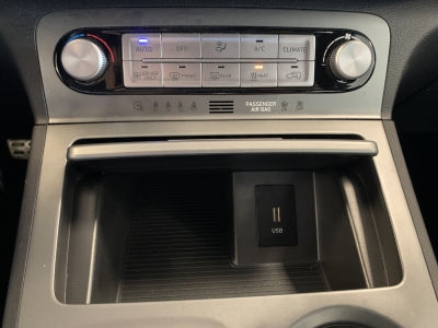 Hyundai Kona Elektro Select*ST-Heiz*ACC*CarPlay*R.cam*SHZ