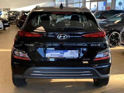 Hyundai Kona Elektro Select*ST-Heiz*ACC*CarPlay*R.cam*SHZ