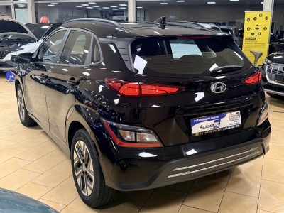 Hyundai Kona Elektro Select*ST-Heiz*R.cam*CarPlay*ACC*DAB
