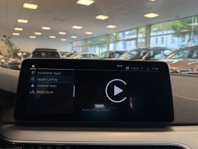 BMW 530 PlugIn*xDrive*Dig Cockpit*R.cam*SHZ*Navi*LED