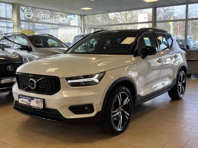 Volvo XC40 R-Design*360Cam*HarmanK*Leder*SHZ*CarPlay