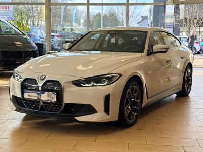 BMW i4 40*ACC*360cam*AHK*Teilleder*ST-heiz*WMP*1Hand
