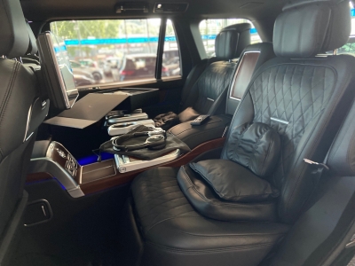Land Rover Range Rover SV Autobiography lang First-Class 