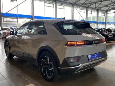 Hyundai IONIQ 5 Dynamiq*NSCC*Wärmepumpe*LED*RCam*SOH100%