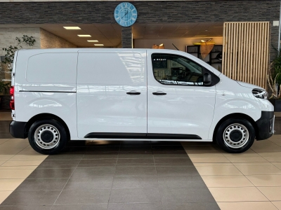 Toyota Proace L1 Kasten Meister 3-Sitzer Navi PDC BLIS 
