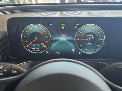 Mercedes-Benz EQC 400 4Matic Pano. LED R.Cam Navi Sound-System