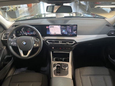 BMW 320 d HiFi-Sound Curved Display LED PDC DAB Navi