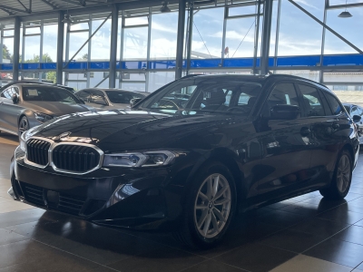 BMW 320 d HiFi-Sound Curved Display LED PDC DAB Navi