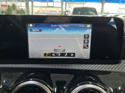 Mercedes-Benz CLA 250 Shooting Brake e AHK Navi SHZ PDC DAB