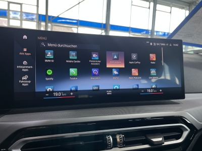 BMW 318 Sport*Shadow*Widescreen*R.Cam*AHK*SHZ*LED*