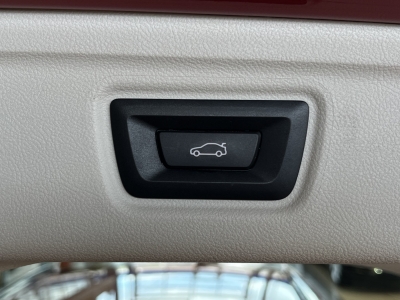 BMW 318 Sport*Shadow*Widescreen*R.Cam*AHK*SHZ*LED*