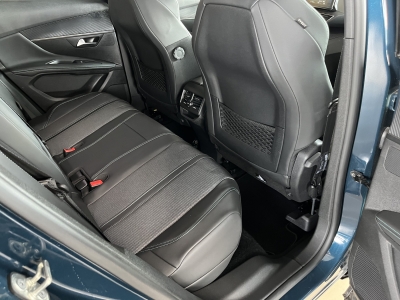 Peugeot 3008 Hybrid 225 Allure Navi dig.Cockpit LED 