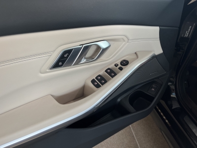 BMW 318 i Harman/Kardon 360°Cam LED Leder digCockpit