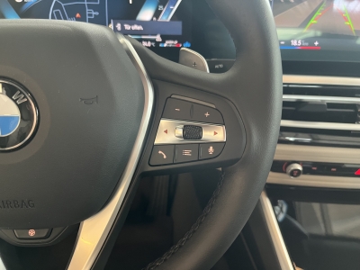 BMW 318 i Harman/Kardon 360°Cam LED Leder digCockpit