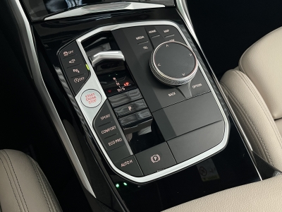 BMW 318 i Harman/Kardon 360°Cam LED Leder digCockpit