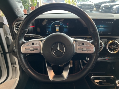 Mercedes-Benz CLA 200 Shooting Brake AMG Line Pano Navi R.Cam