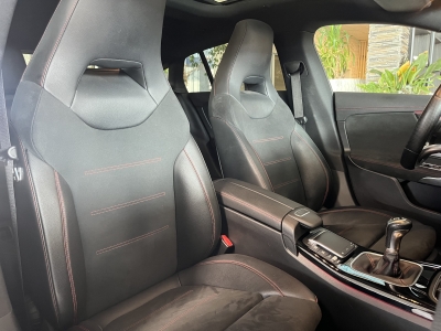 Mercedes-Benz CLA 200 Shooting Brake AMG Line Pano Navi R.Cam