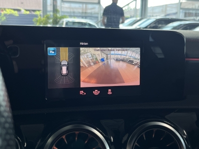 Mercedes-Benz CLA 200 Shooting Brake AMG Line Pano Navi R.Cam