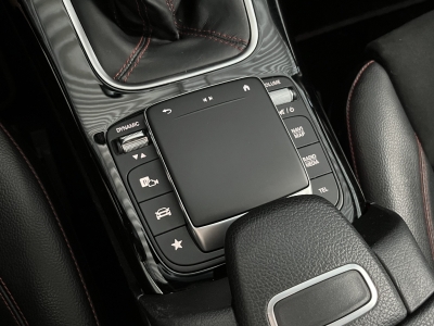 Mercedes-Benz CLA 200 Shooting Brake AMG Line Pano Navi R.Cam