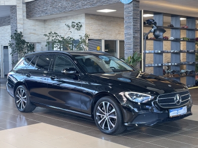 Mercedes-Benz E 300 de Avantgarde AHK LED R.Cam SHZ Navi