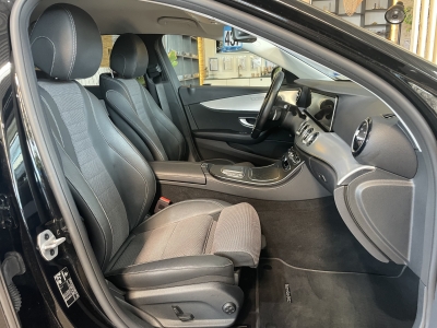 Mercedes-Benz E 300 de Avantgarde AHK LED R.Cam SHZ Navi