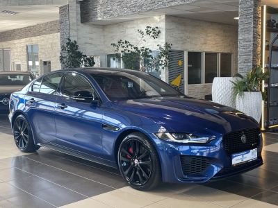 Jaguar XE R-Dynamic Black LED Leder 360°Cam Navi ACC