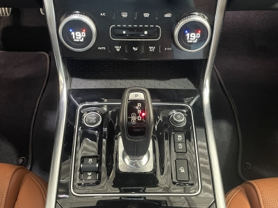 Jaguar XE R-Dynamic Black LED Leder 360°Cam Navi ACC
