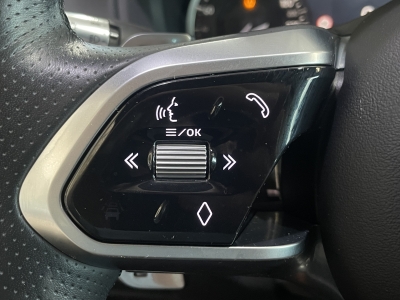 Jaguar XE R-Dynamic Black LED Leder 360°Cam Navi ACC