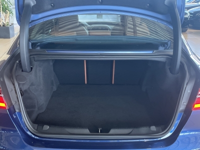 Jaguar XE R-Dynamic Black LED Leder 360°Cam Navi ACC