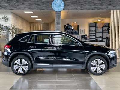 Mercedes-Benz EQA 250 Progressive Pano. dig.Cockpit Navi LED 