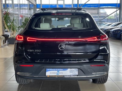 Mercedes-Benz EQA 250 Progressive Pano. dig.Cockpit Navi LED 