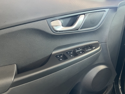 Hyundai KONA Select*ACC*R-Cam*CarPlay*SHZ*SOH:96%