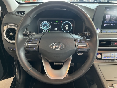 Hyundai KONA Select*ACC*R-Cam*CarPlay*SHZ*SOH:96%