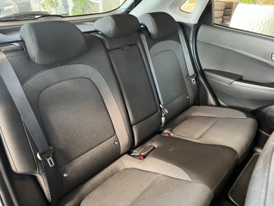 Hyundai KONA Select*ACC*R-Cam*CarPlay*SHZ*SOH:96%