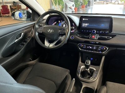 Hyundai i30 Edition 30+ LED Navi R.Cam SHZ PDC DAB+