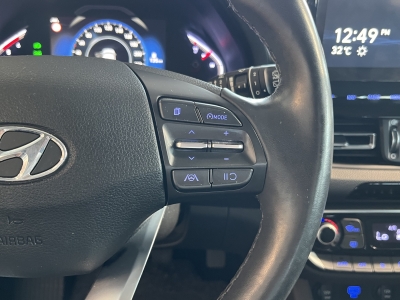 Hyundai i30 Edition 30+ LED Navi R.Cam SHZ PDC DAB+