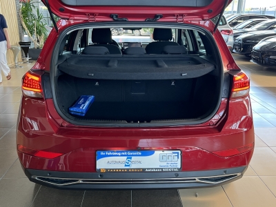 Hyundai i30 Edition 30+ LED Navi R.Cam SHZ PDC DAB+