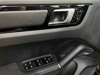 Porsche Cayenne Exclusive Manufaktur HUD Leder BOSE Pano