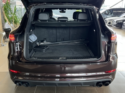 Porsche Cayenne Exclusive Manufaktur HUD Leder BOSE Pano