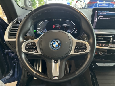 BMW iX3 M Sport Inspiring Pano. AHK Aerodynamik LED
