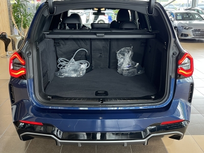 BMW iX3 M Sport Inspiring Pano. AHK Aerodynamik LED