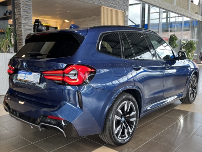 BMW iX3 M Sport Inspiring Pano. AHK Aerodynamik LED