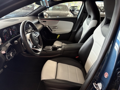 Mercedes-Benz A 250 e AMG-Line HUD Distr.+ LED 360°Cam Leder