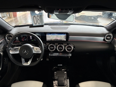 Mercedes-Benz A 250 e AMG-Line HUD Distr.+ LED 360°Cam Leder