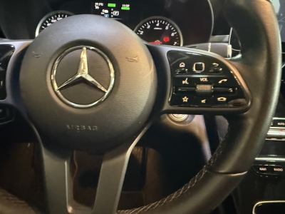 Mercedes-Benz C 300 e Avantgarde LED Navi R.Cam SHZ Tempomat 
