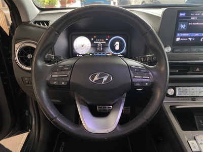 Hyundai KONA Select Pano. dig.Cockpit ACC LED R.Cam PDC