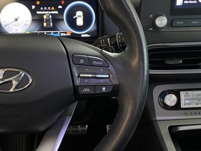Hyundai KONA Select Pano. dig.Cockpit ACC LED R.Cam PDC